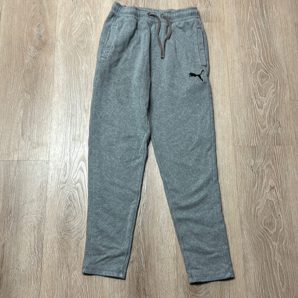 ⭐️Puma Classic Logo Sweatpants⭐️